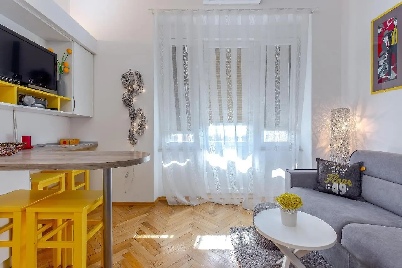 Διαμέρισμα Studio Apartman Piramida Ριέκα